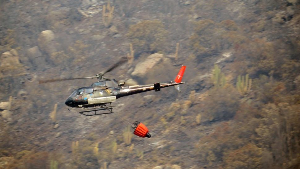 COMBATE DE INCENDIOS